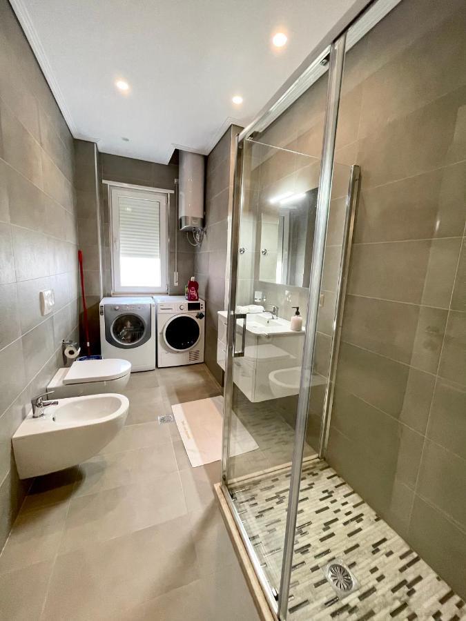 Queen'S Luxury Apartments Lake Tirana Exteriör bild