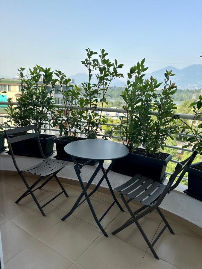 Queen'S Luxury Apartments Lake Tirana Exteriör bild