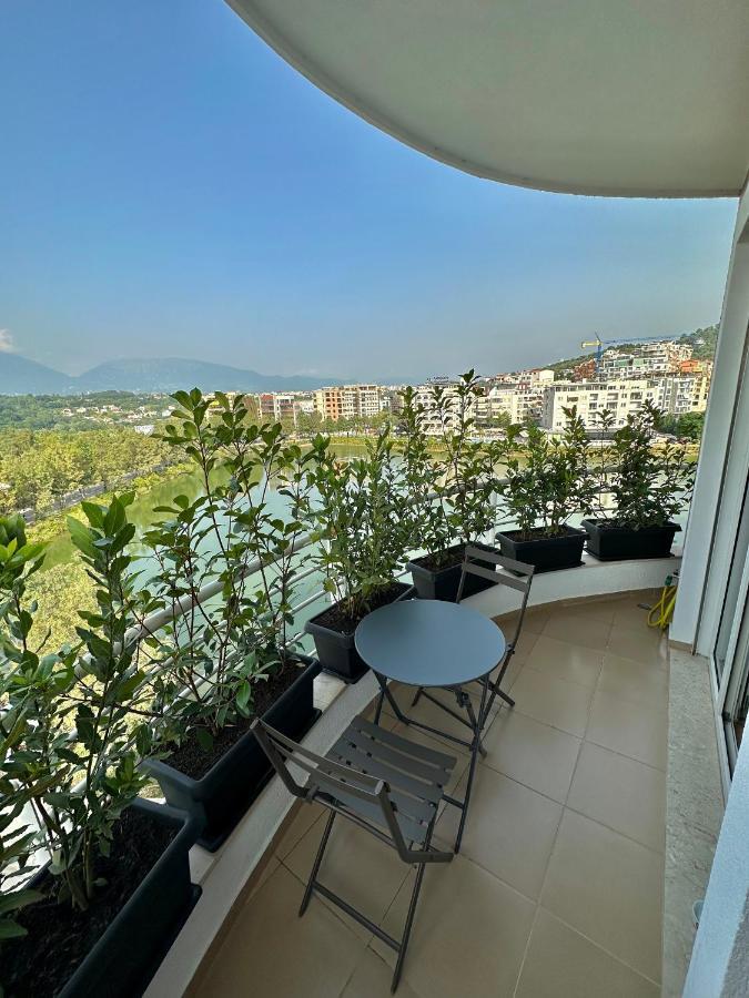Queen'S Luxury Apartments Lake Tirana Exteriör bild
